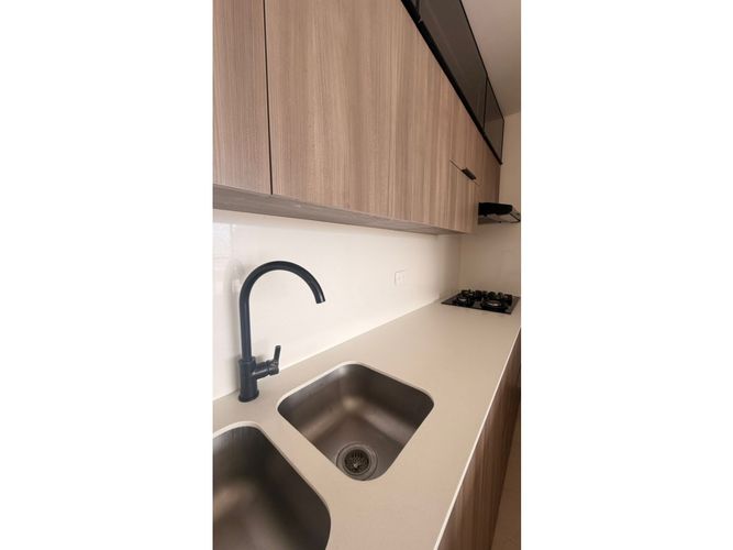 Apartamento de 3 alcobas en arriendo en Los Balsos, Medellín, 123 m² · foto 5 de 20