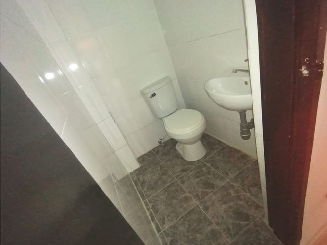 Local en arriendo en Cumbres, Envigado, 20 m² · foto 5 de 6