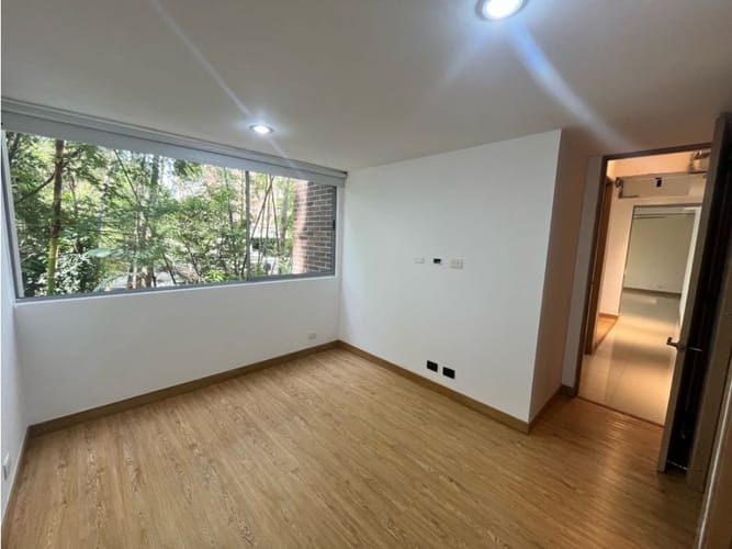 Apartamento de 2 alcobas en arriendo en El Castillo, Medellín, 80 m² · foto 22 de 24
