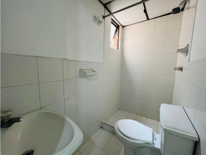 Apartamento de 4 alcobas en arriendo en El Poblado, Medellín, 138 m² · foto 21 de 21