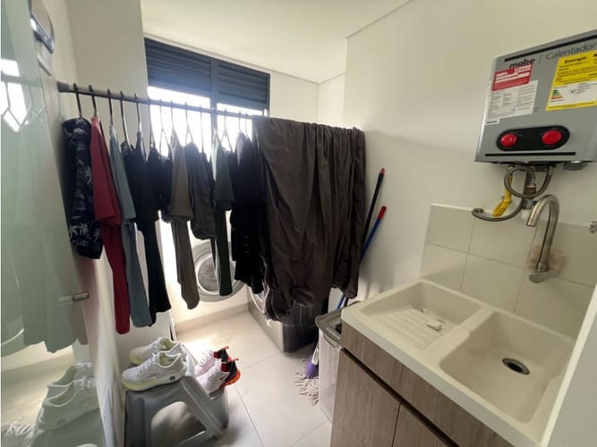 Apartamento de 1 alcoba en venta en El Trianon, Envigado, 60 m² · foto 14 de 23