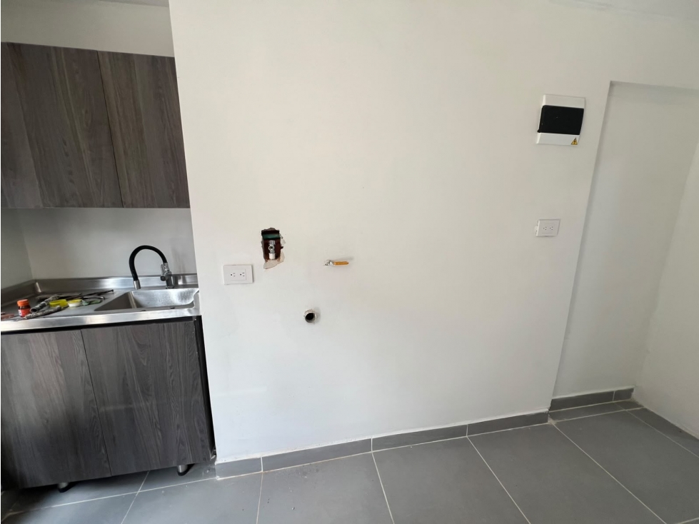 1BR Apartment in Alcala - 3