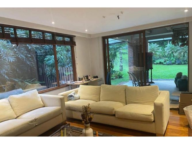 Casa de 3 alcobas en venta en Altos Del Poblado, Medellín, 523 m² · foto 4 de 13