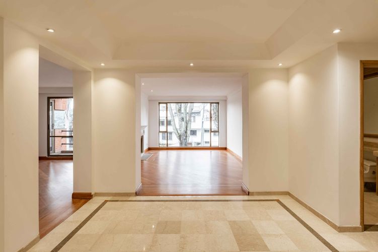 Apartamento de 3 alcobas en venta en Santa Ana, Bogotá, 217 m² · foto 5 de 20