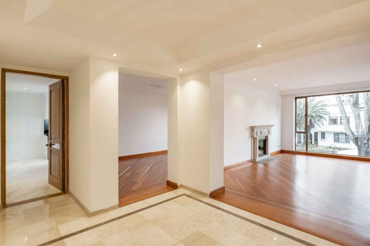 Apartamento de 3 alcobas en venta en Santa Ana, Bogotá, 217 m² · foto 8 de 20