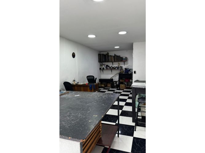 Local en arriendo en Colon, Medellín, 20 m² · foto 4 de 5