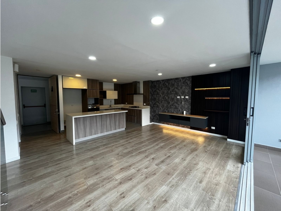 Apartamento en venta en Loma De Las Brujas, Envigado · foto 6 de 24