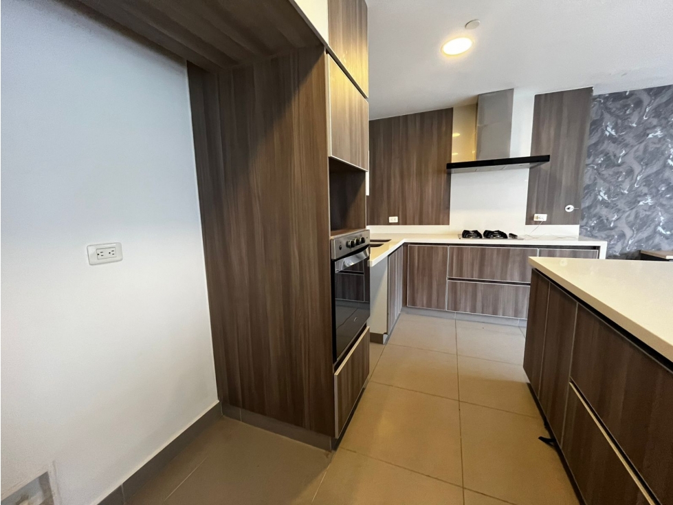 Apartamento en venta en Loma De Las Brujas, Envigado · foto 8 de 24