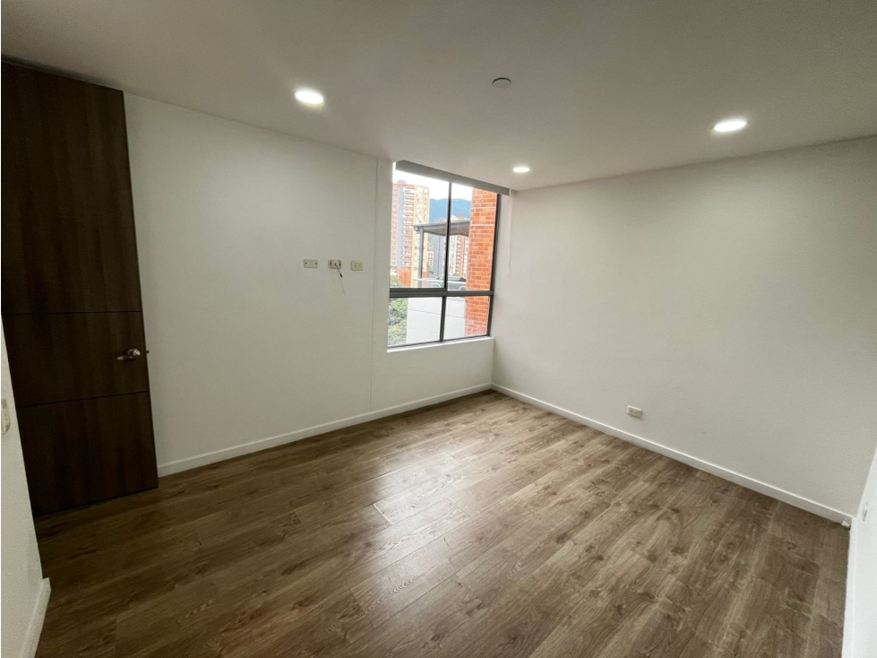 Apartamento en venta en Loma De Las Brujas, Envigado · foto 12 de 24