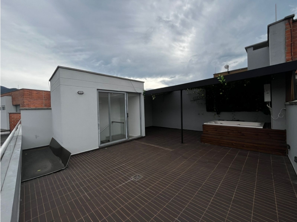 Apartamento en venta en Loma De Las Brujas, Envigado · foto 15 de 24