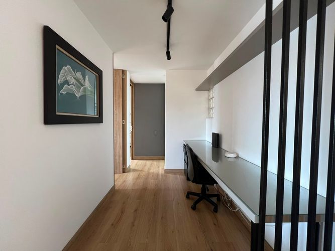 Apartamento de 2 alcobas en venta en El Poblado, Medellín, 77 m² · foto 10 de 15