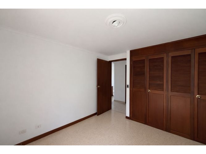 Apartamento de 3 alcobas en arriendo en El Poblado, Medellín, 136 m² · foto 11 de 12