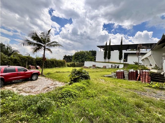 Lote en venta en Escobero, Envigado, 1600 m² · foto 18 de 24