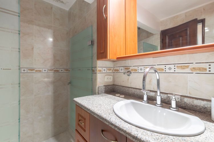 Apartamento de 3 alcobas en venta en Chico Norte, Bogotá, 140 m² · foto 13 de 17
