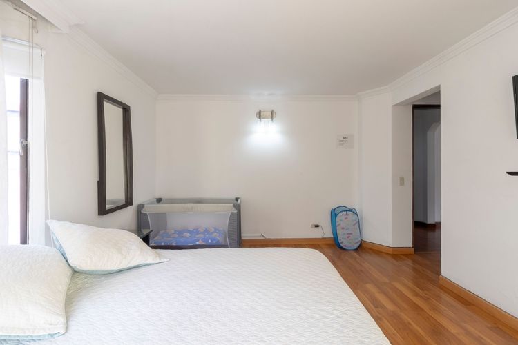 Apartamento de 3 alcobas en venta en Chico Norte, Bogotá, 140 m² · foto 15 de 17