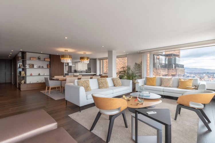 Apartamento de 1 alcoba en venta en Chicó Alto, Bogotá, 181 m² · foto 2 de 20