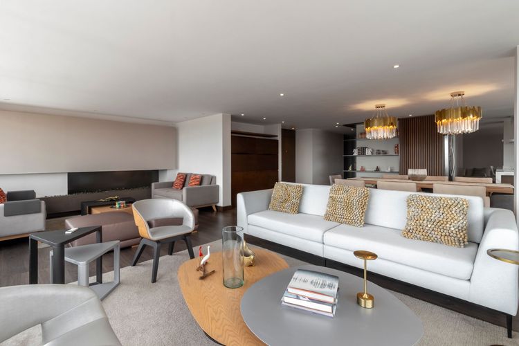 Apartamento de 1 alcoba en venta en Chicó Alto, Bogotá, 181 m² · foto 3 de 20