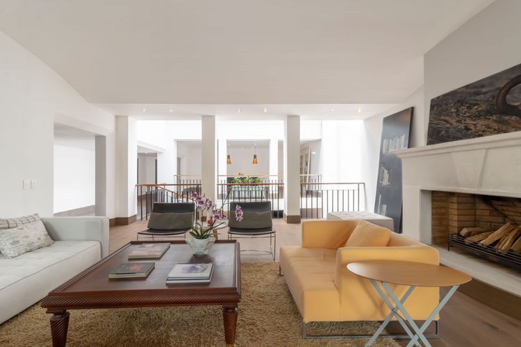 Casa de 5 alcobas en venta en Santa Ana, Bogotá, 868 m² · foto 5 de 20