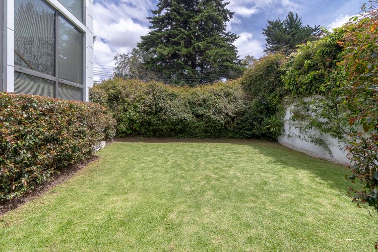 Casa de 5 alcobas en venta en Santa Ana, Bogotá, 868 m² · foto 9 de 20