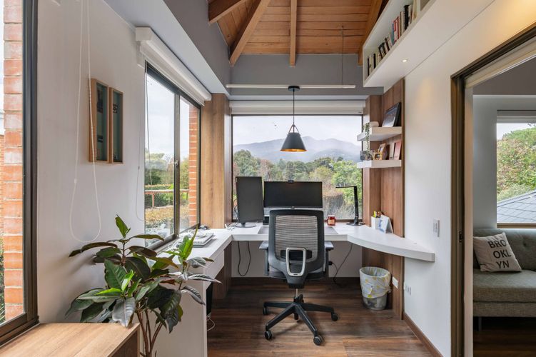 Casa de 5 alcobas en venta en Guaymaral, Bogotá, 427 m² · foto 9 de 20