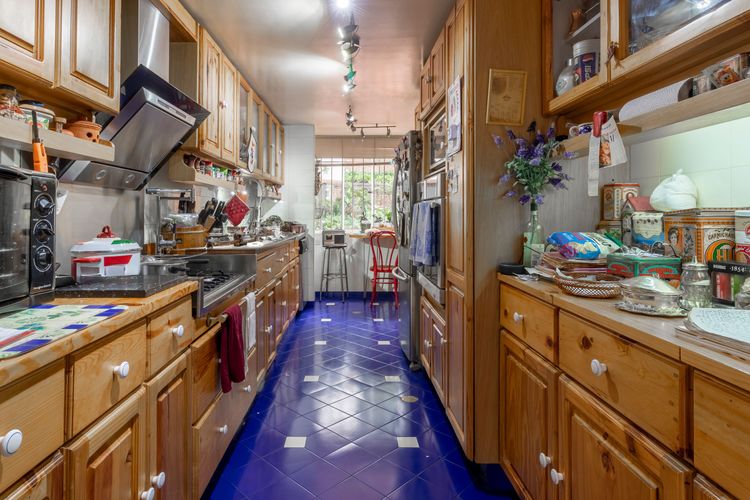 Apartamento de 3 alcobas en venta en Los Rosales, Bogotá, 243 m² · foto 3 de 20