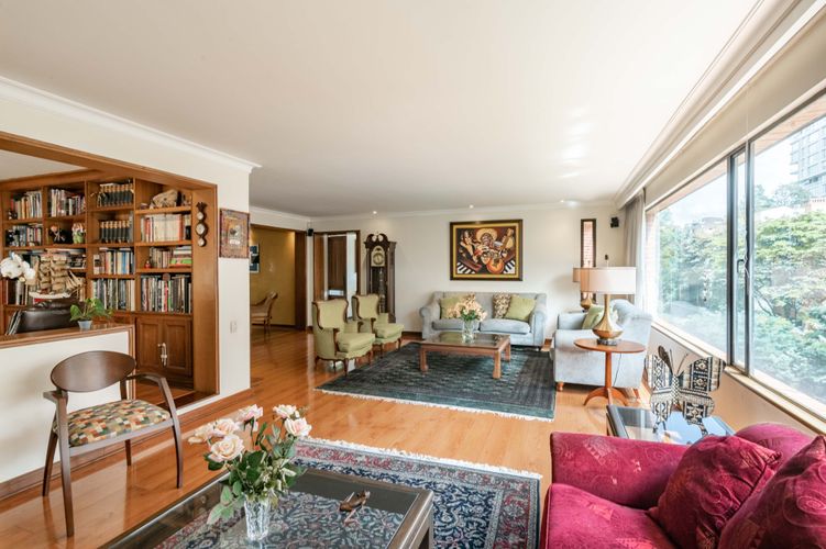 Apartamento de 4 alcobas en venta en Chico, Bogotá, 321 m² · foto 7 de 20
