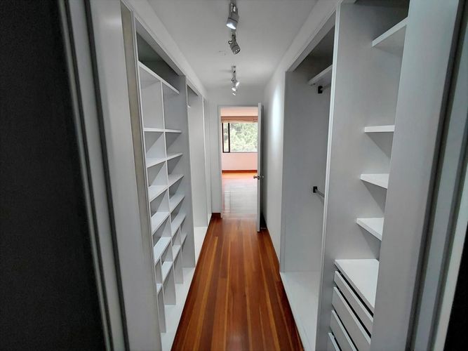 Apartamento de 3 alcobas en arriendo en Usaquen, Bogotá, 201 m² · foto 10 de 20