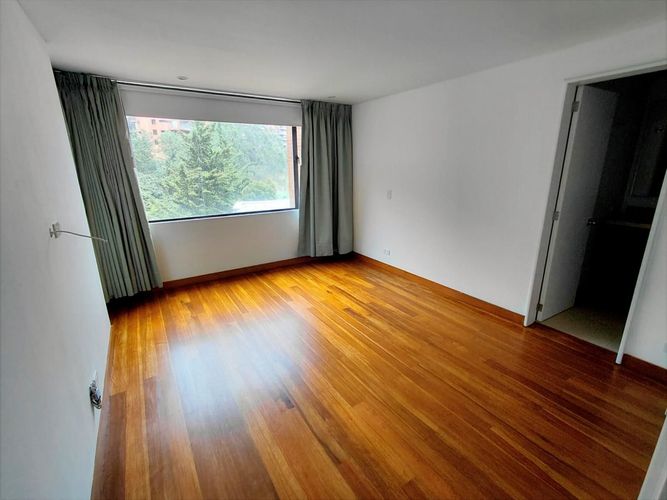 Apartamento de 3 alcobas en arriendo en Usaquen, Bogotá, 201 m² · foto 14 de 20
