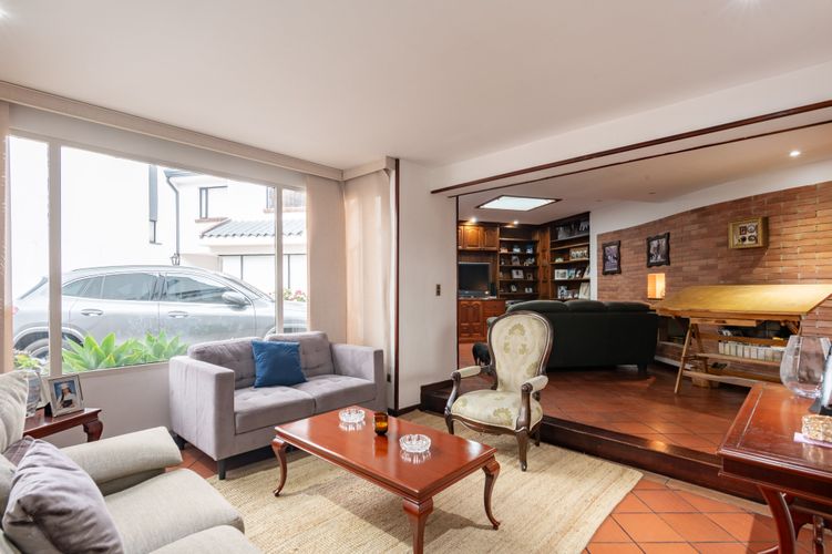 Casa de 4 alcobas en venta en Cedritos, Bogotá, 141 m² · foto 2 de 20