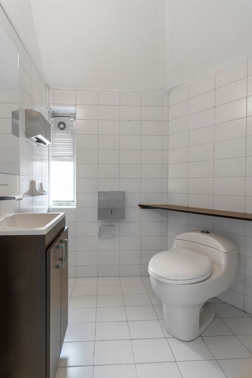 Casa de 7 alcobas en arriendo en Granada, Bogotá, 300 m² · foto 18 de 20