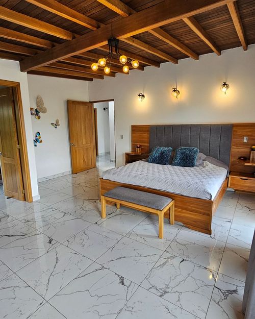 Casa de 4 alcobas en venta en Actividad Multiple, Copacabana, 280 m² · foto 7 de 13