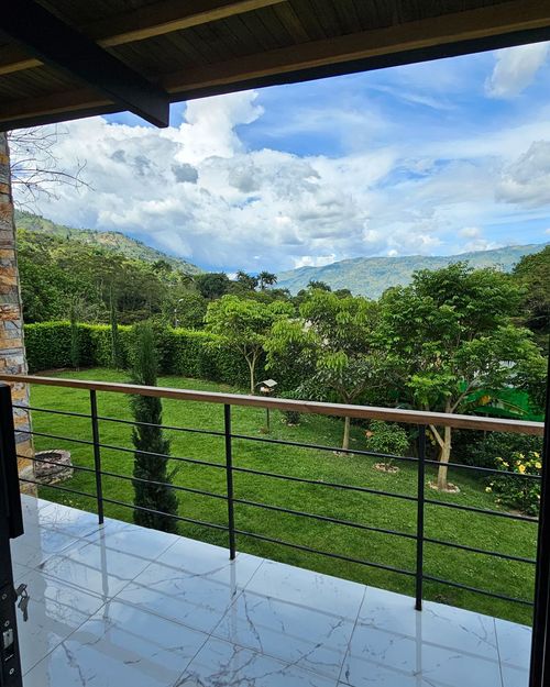 Casa de 4 alcobas en venta en Actividad Multiple, Copacabana, 280 m² · foto 11 de 13