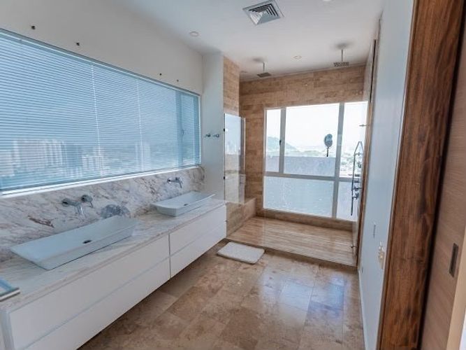 Apartamento de 3 alcobas en venta en El Cabrero, Cartagena, 223 m² · foto 7 de 16