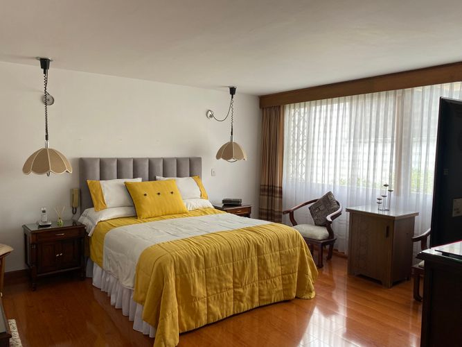 Apartamento de 3 alcobas en venta en Alhambra, Bogotá, 165 m² · foto 12 de 17