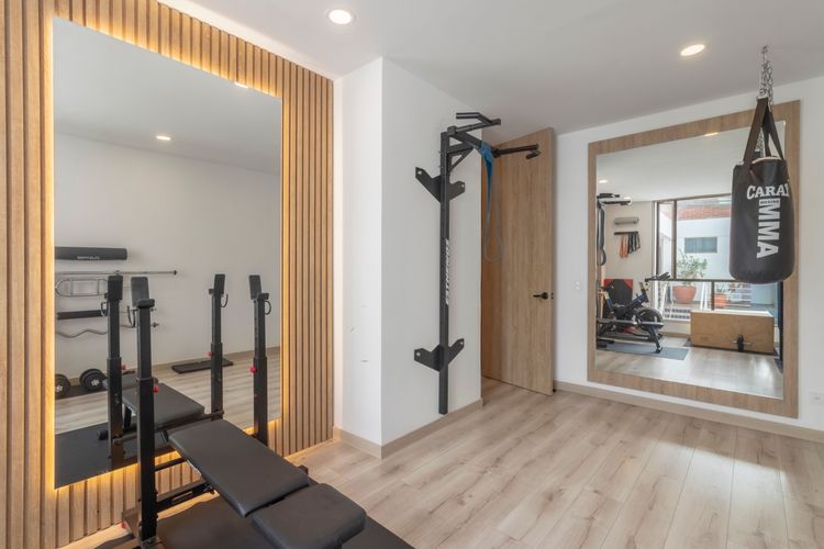 Apartamento de 4 alcobas en venta en Santa Barbara Occidental, Bogotá, 148 m² · foto 11 de 19