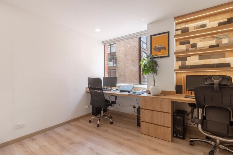 Apartamento de 4 alcobas en venta en Santa Barbara Occidental, Bogotá, 148 m² · foto 12 de 19