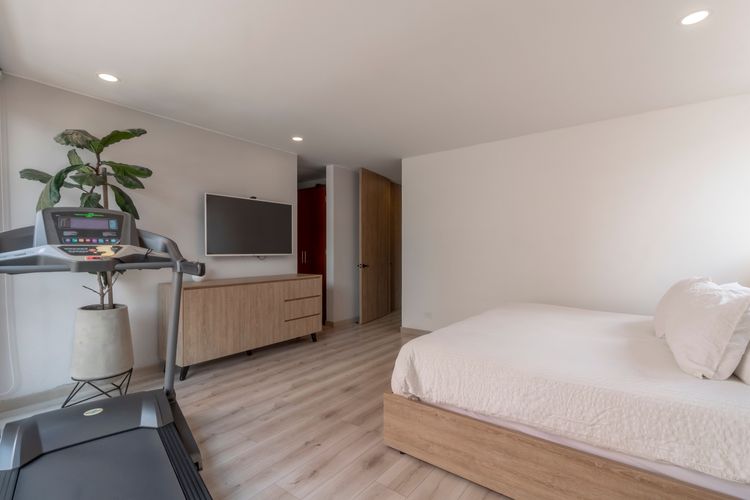 Apartamento de 4 alcobas en venta en Santa Barbara Occidental, Bogotá, 148 m² · foto 19 de 19