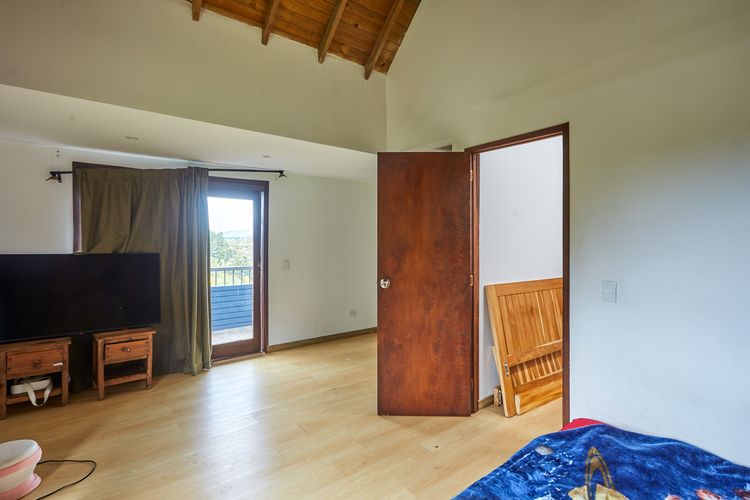 Casa de 3 alcobas en venta en Cuchillas De San Jose, Rionegro, 155 m² · foto 13 de 20