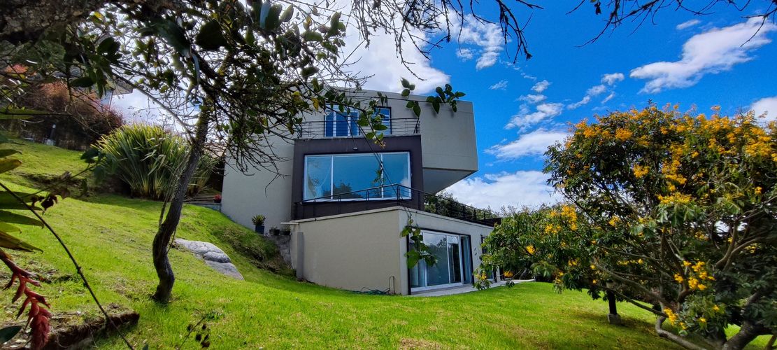 Casa de 4 alcobas en arriendo en El Hato, Bogotá, 1484 m² · foto 4 de 20