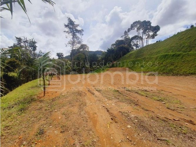 Lote en venta en Guamito, Rionegro, 4402 m² · foto 4 de 6