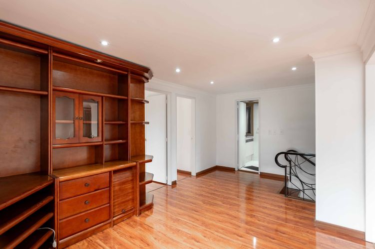 Apartamento de 3 alcobas en venta en Chico Norte, Bogotá, 213 m² · foto 12 de 20