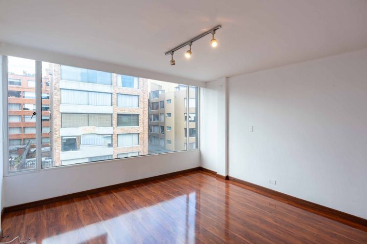 Apartamento de 3 alcobas en venta en Chico Norte, Bogotá, 213 m² · foto 16 de 20