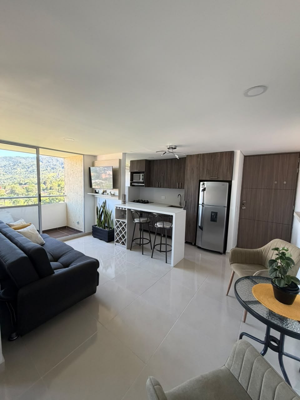 Apartamento en venta en La Ferreria, La Estrella · foto 3 de 24
