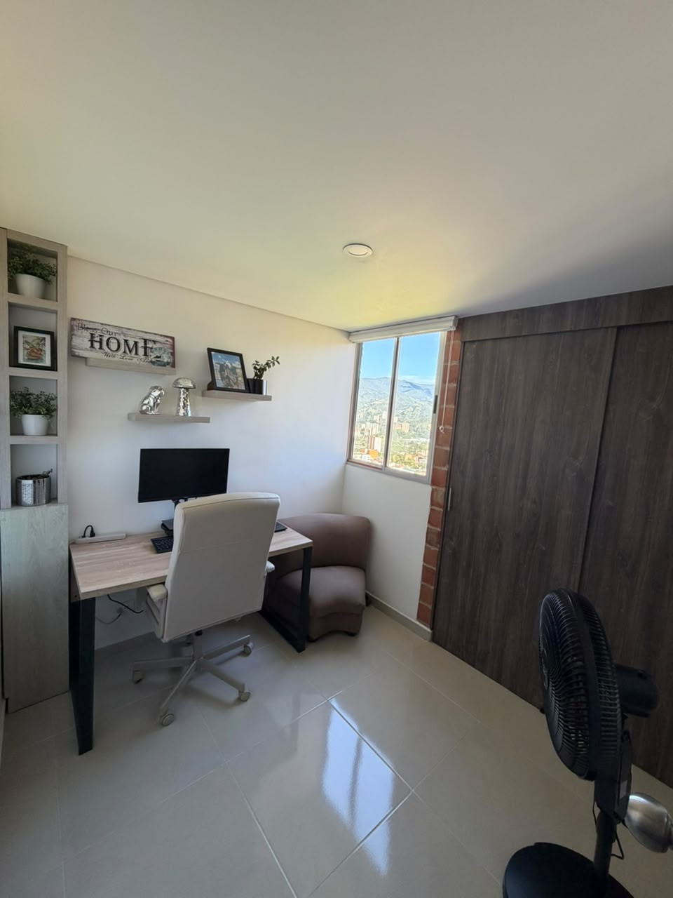 Apartamento en venta en La Ferreria, La Estrella · foto 8 de 24