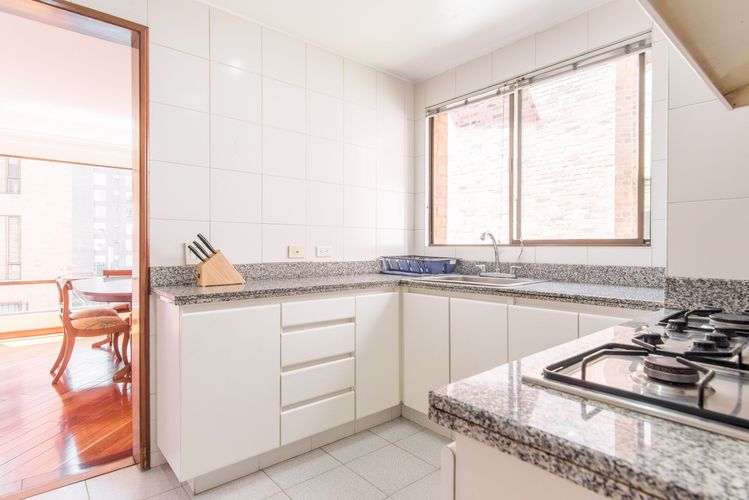 Apartamento de 2 alcobas en venta en Chico Norte, Bogotá, 113 m² · foto 7 de 17