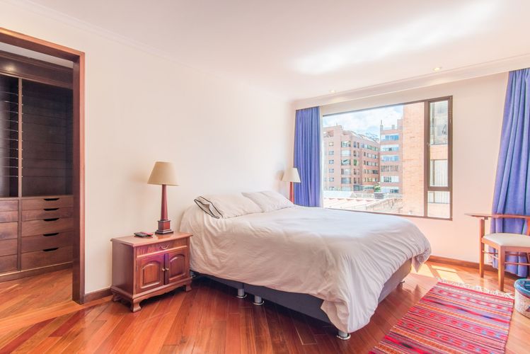 Apartamento de 2 alcobas en venta en Chico Norte, Bogotá, 113 m² · foto 12 de 17