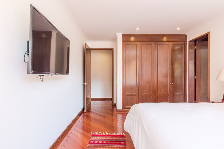Apartamento de 2 alcobas en venta en Chico Norte, Bogotá, 113 m² · foto 13 de 17