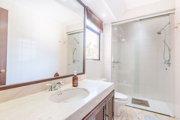 Apartamento de 2 alcobas en venta en Chico Norte, Bogotá, 113 m² · foto 15 de 17