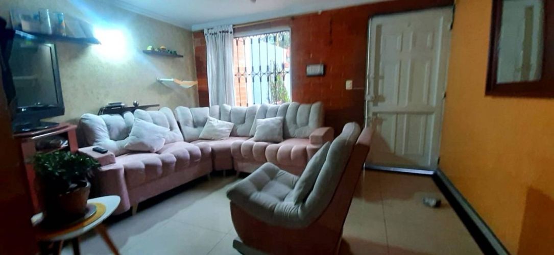Casa de 3 alcobas en venta en El Hato, Funza, 84 m² · foto 3 de 11