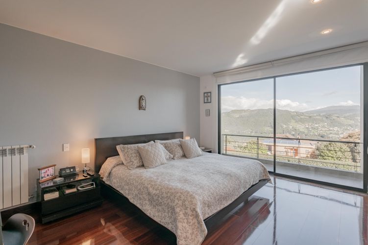 Casa de 4 alcobas en venta en Camino Al Meta, Bogotá, 375 m² · foto 9 de 20